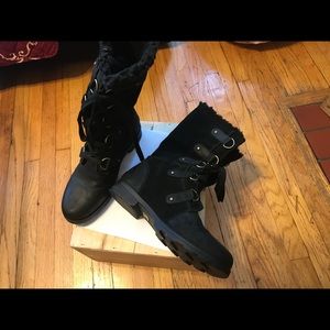 Like new Sorel leather winter boots size 10.5